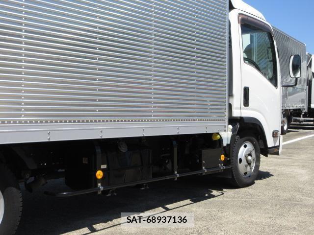 Isuzu ELF TRUCK 2019-05 7326881-17