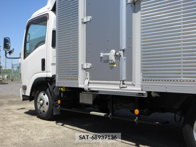 Isuzu ELF TRUCK 2019-05 7326881-18