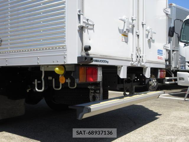 Isuzu ELF TRUCK 2019-05 7326881-19