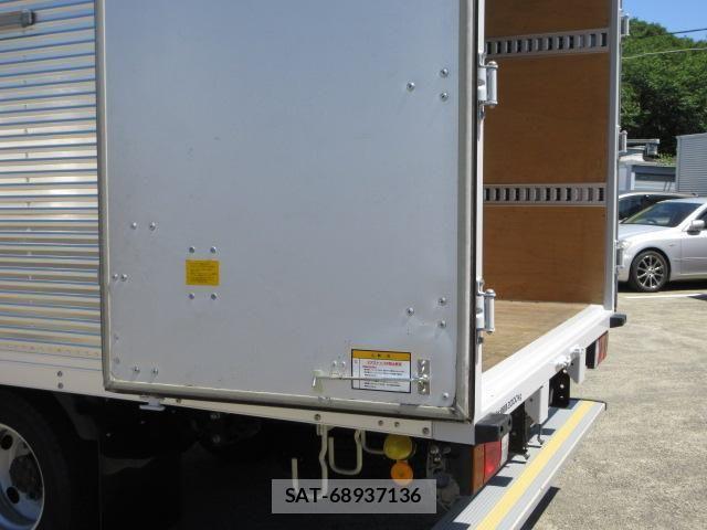 Isuzu ELF TRUCK 2019-05 7326881-28