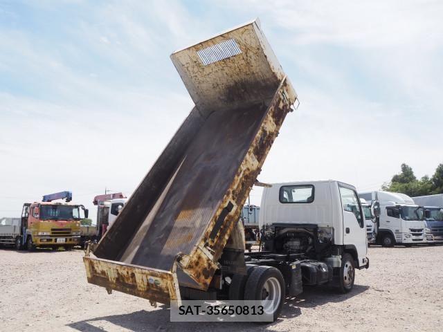Isuzu ELF TRUCK 2017-03 7326887-12