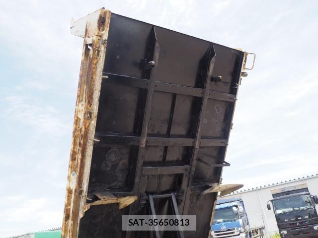 Isuzu ELF TRUCK 2017-03 7326887-18