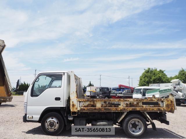 Isuzu ELF TRUCK 2017-03 7326887-1