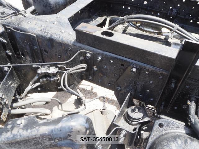 Isuzu ELF TRUCK 2017-03 7326887-21