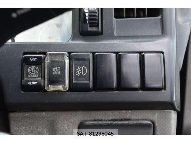 Isuzu ELF TRUCK 2013-12 7326892-10