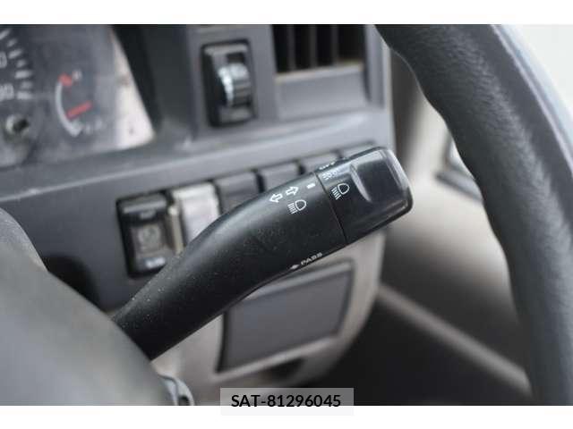 Isuzu ELF TRUCK 2013-12 7326892-11