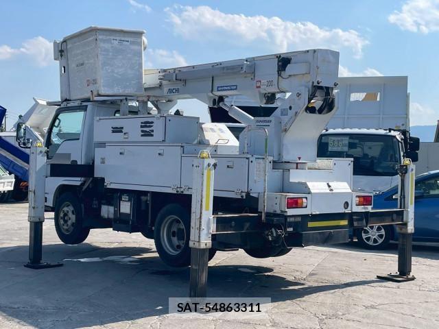 Isuzu ELF TRUCK 2011-11 7326886-6