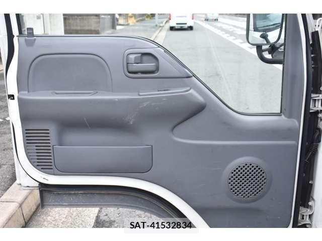Isuzu ELF TRUCK 2015-03 7326899-9