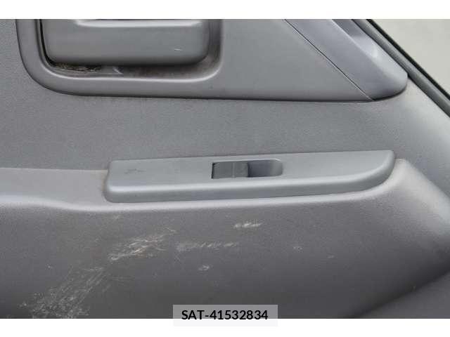Isuzu ELF TRUCK 2015-03 7326899-10