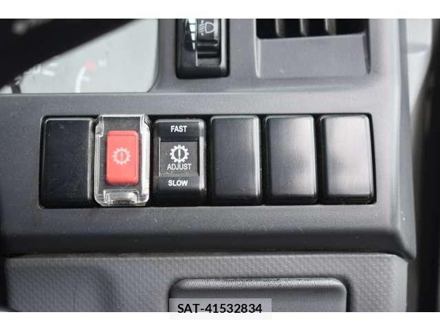 Isuzu ELF TRUCK 2015-03 7326899-14
