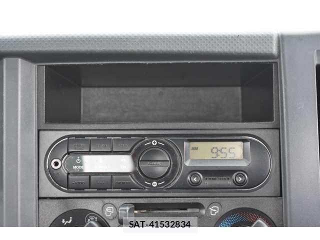 Isuzu ELF TRUCK 2015-03 7326899-16