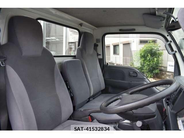 Isuzu ELF TRUCK 2015-03 7326899-3