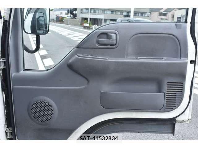 Isuzu ELF TRUCK 2015-03 7326899-7