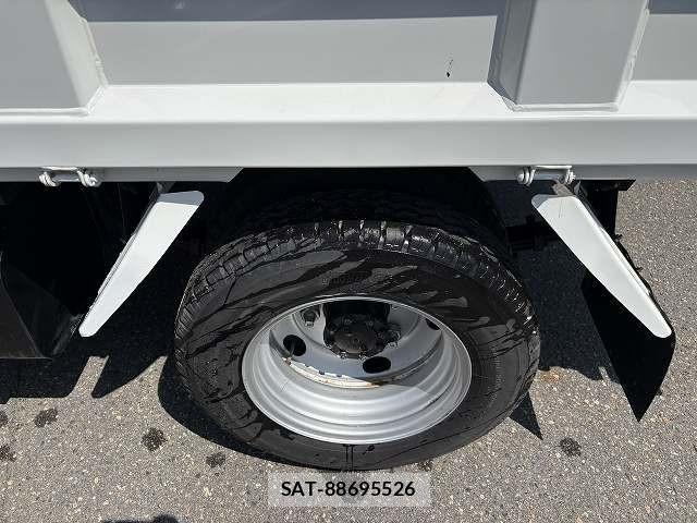 Isuzu ELF TRUCK 2023-06 7326879-11