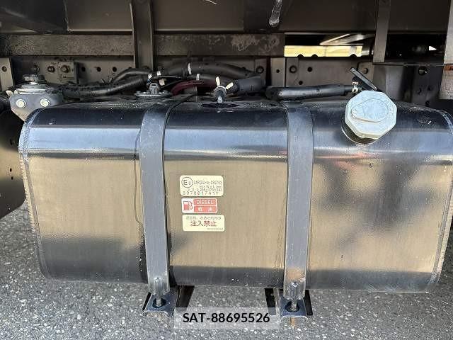 Isuzu ELF TRUCK 2023-06 7326879-21