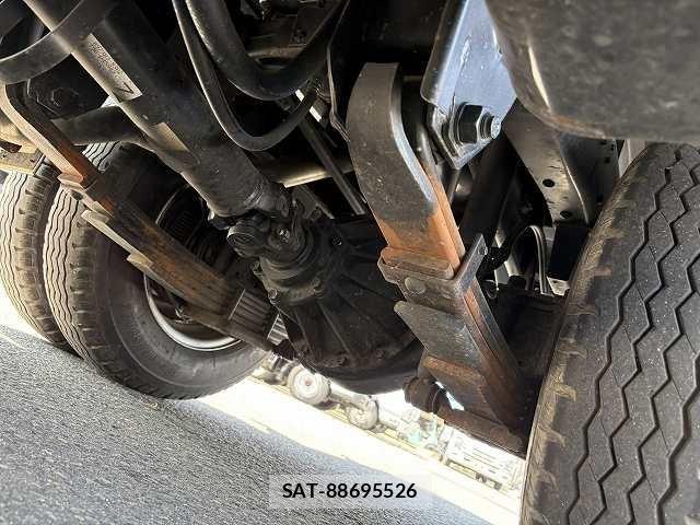 Isuzu ELF TRUCK 2023-06 7326879-27