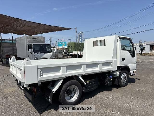 Isuzu ELF TRUCK 2023-06 7326879-2