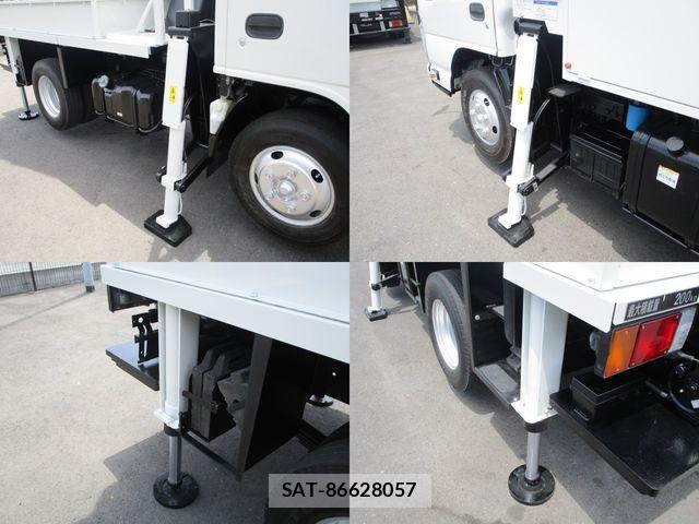 Isuzu ELF TRUCK 2016-05 7326878-15