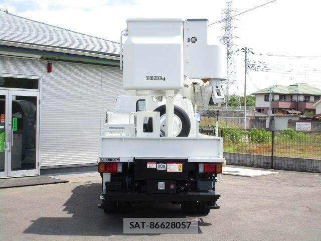 Isuzu ELF TRUCK 2016-05 7326878-7