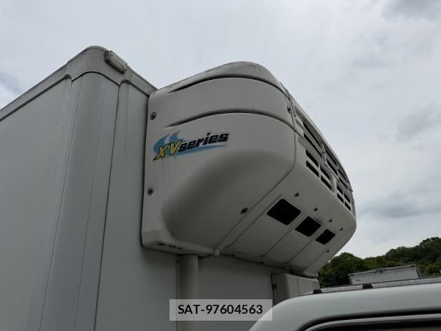 Isuzu ELF TRUCK 2013-06 7326902-10