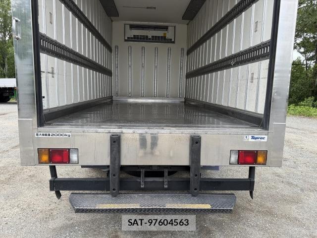 Isuzu ELF TRUCK 2013-06 7326902-19