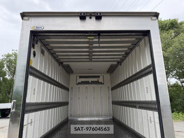Isuzu ELF TRUCK 2013-06 7326902-20
