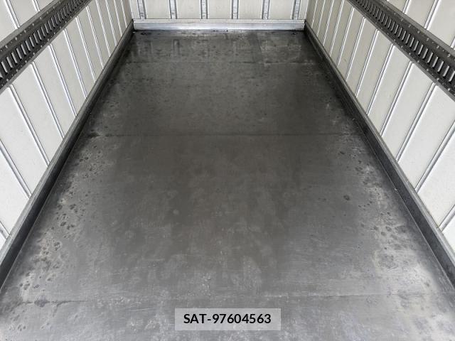 Isuzu ELF TRUCK 2013-06 7326902-22