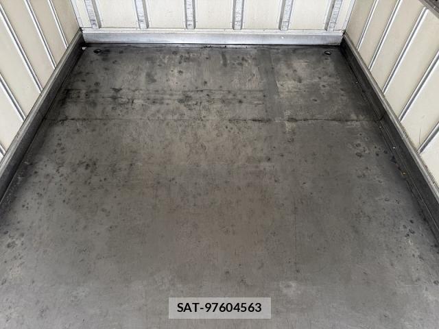 Isuzu ELF TRUCK 2013-06 7326902-28