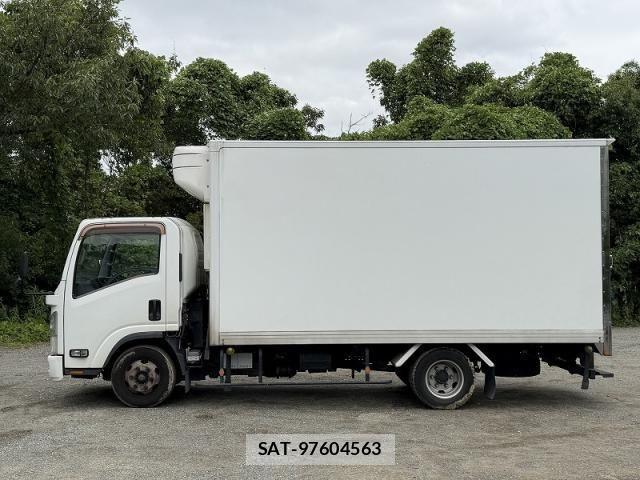 Isuzu ELF TRUCK 2013-06 7326902-2
