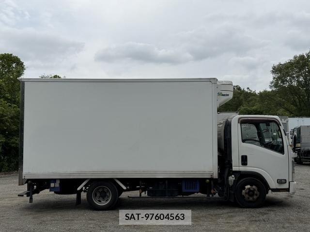 Isuzu ELF TRUCK 2013-06 7326902-6