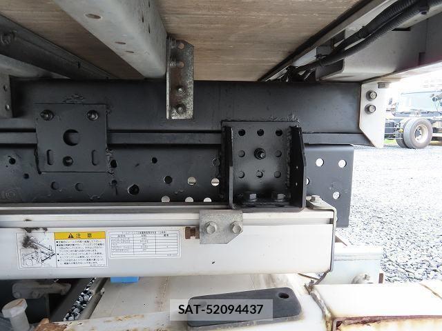 Isuzu ELF TRUCK 2015-10 7326885-11