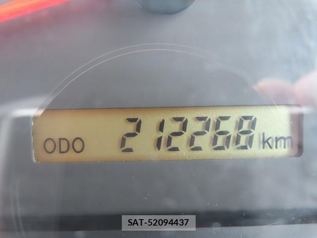 Isuzu ELF TRUCK 2015-10 7326885-17
