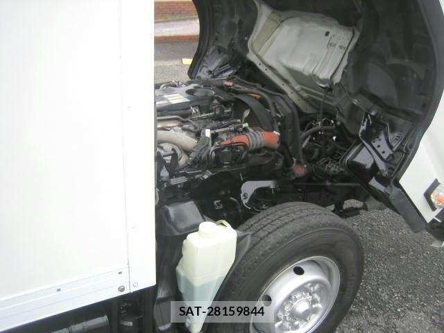 Isuzu ELF TRUCK 2013-02 7326890-18
