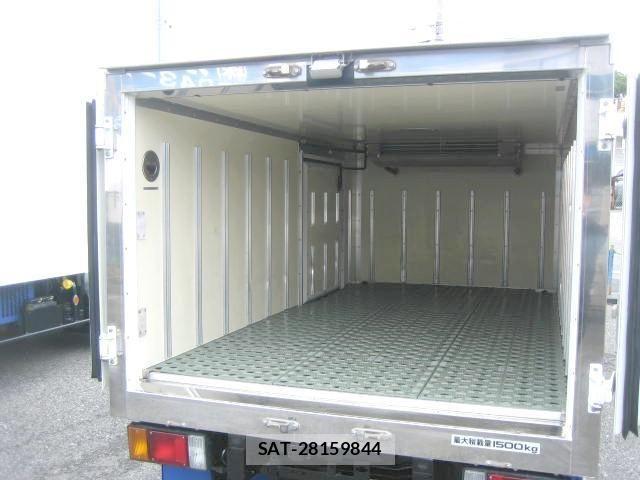 Isuzu ELF TRUCK 2013-02 7326890-5