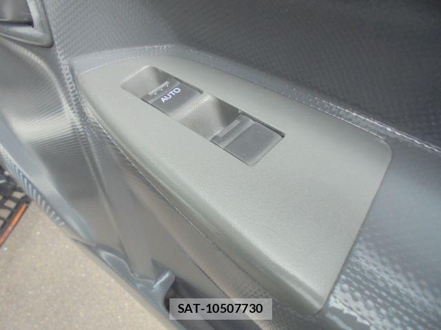 Isuzu ELF TRUCK 2014-03 7326893-9