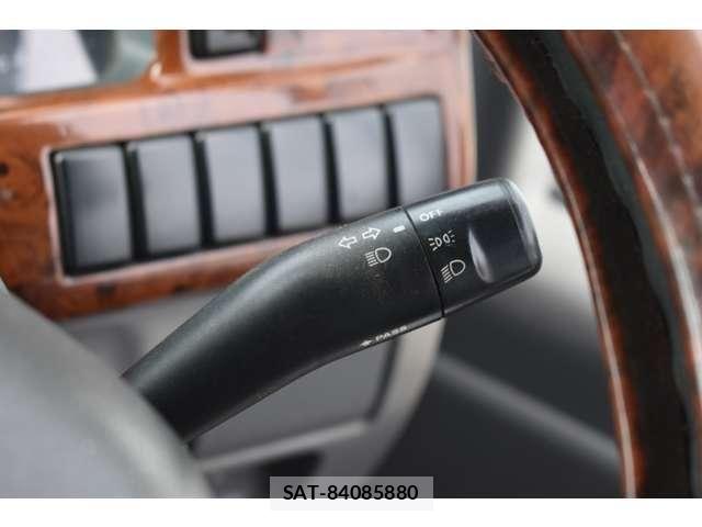 Isuzu ELF TRUCK 2012-09 7326901-16