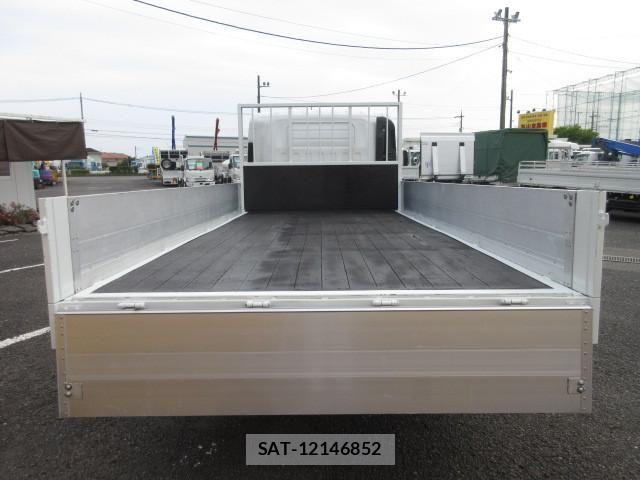 Isuzu ELF TRUCK 2020-01 7326882-7