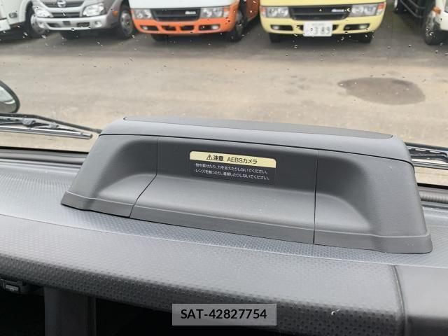 Isuzu ELF TRUCK 2022-09 7326884-4
