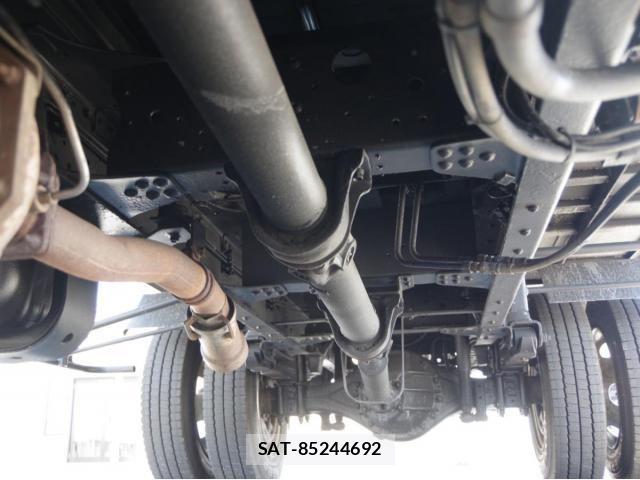 Isuzu ELF TRUCK 2018-03 7357639-10