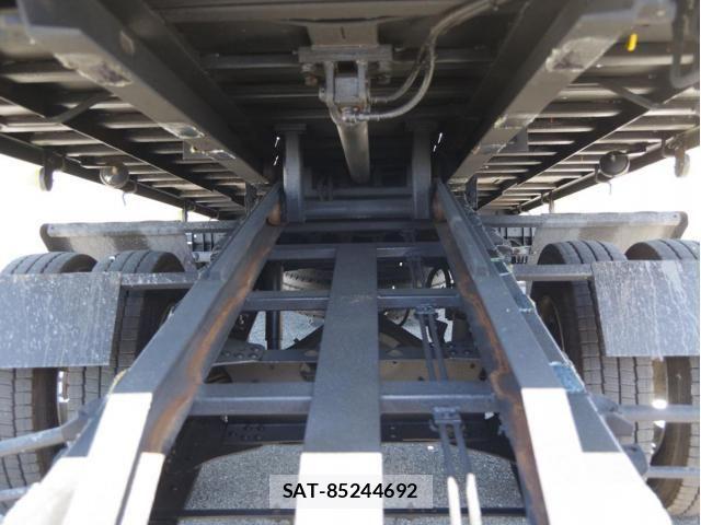 Isuzu ELF TRUCK 2018-03 7357639-11