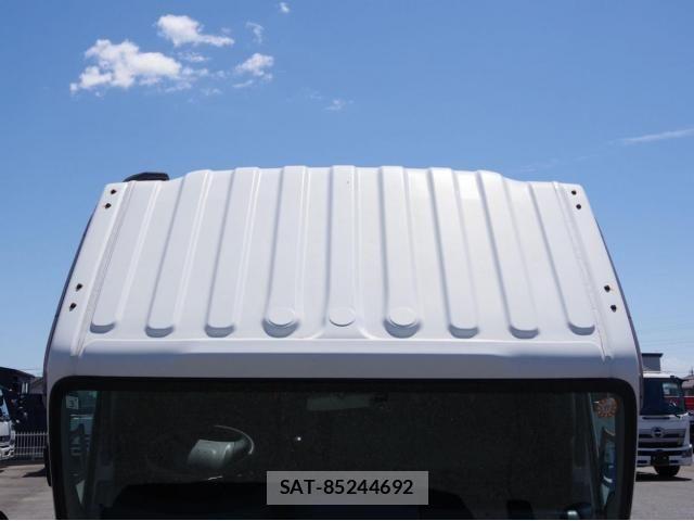 Isuzu ELF TRUCK 2018-03 7357639-18