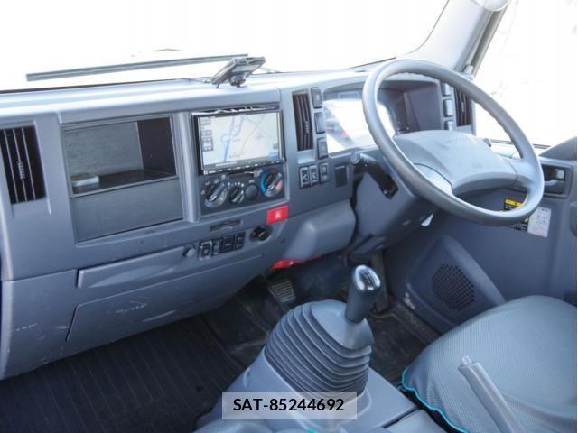 Isuzu ELF TRUCK 2018-03 7357639-26