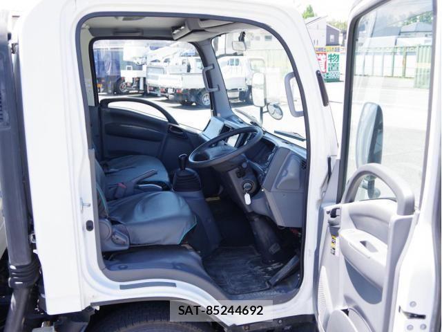 Isuzu ELF TRUCK 2018-03 7357639-29