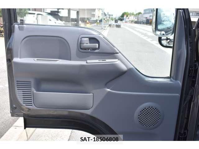 Isuzu ELF TRUCK 2011-02 7357642-9
