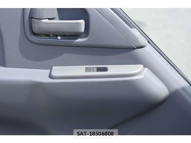 Isuzu ELF TRUCK 2011-02 7357642-10