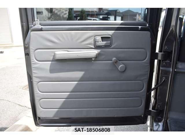 Isuzu ELF TRUCK 2011-02 7357642-13