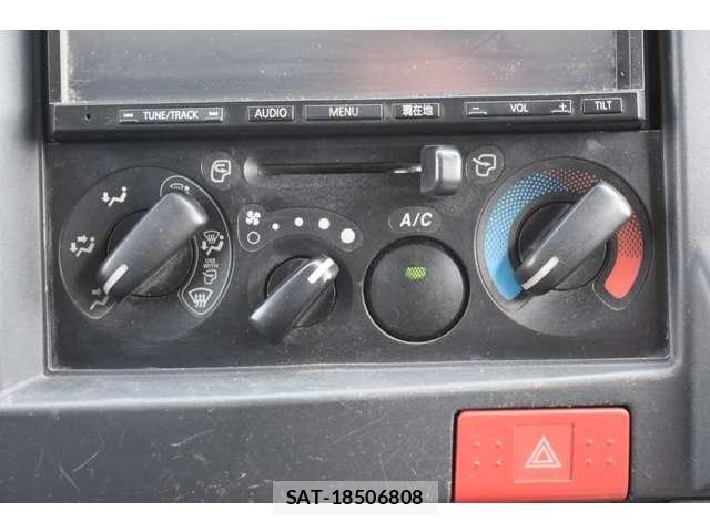 Isuzu ELF TRUCK 2011-02 7357642-21