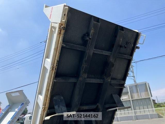 Isuzu ELF TRUCK 2018-01 7357641-12