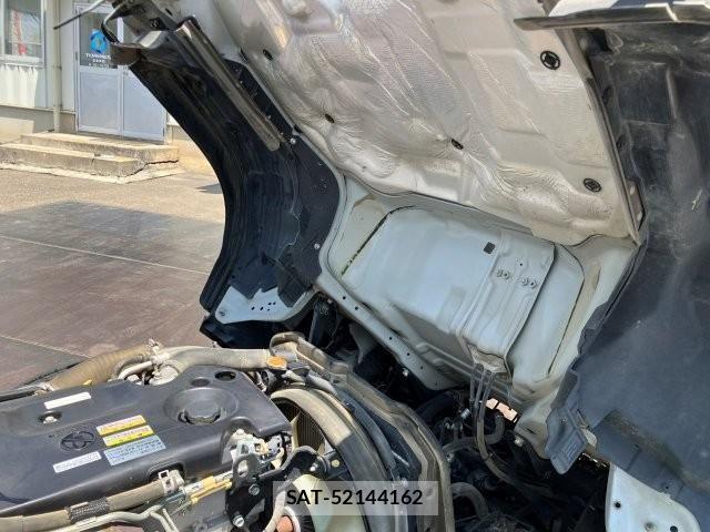 Isuzu ELF TRUCK 2018-01 7357641-25