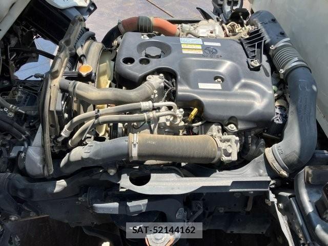 Isuzu ELF TRUCK 2018-01 7357641-28